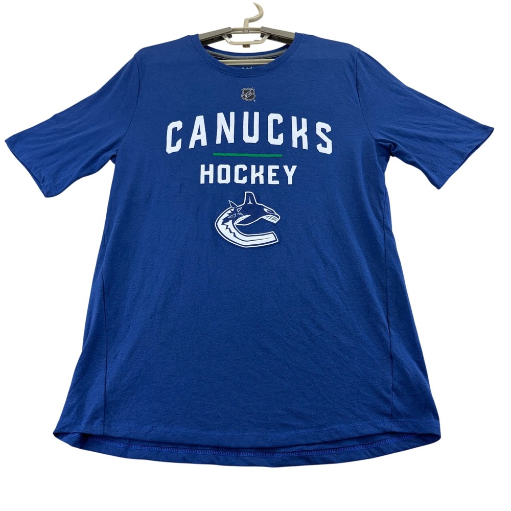 NHL T-Shirt Boys XL Blue Vancouver Canucks Hockey Logo Short Sleeve Tee NHL Logo